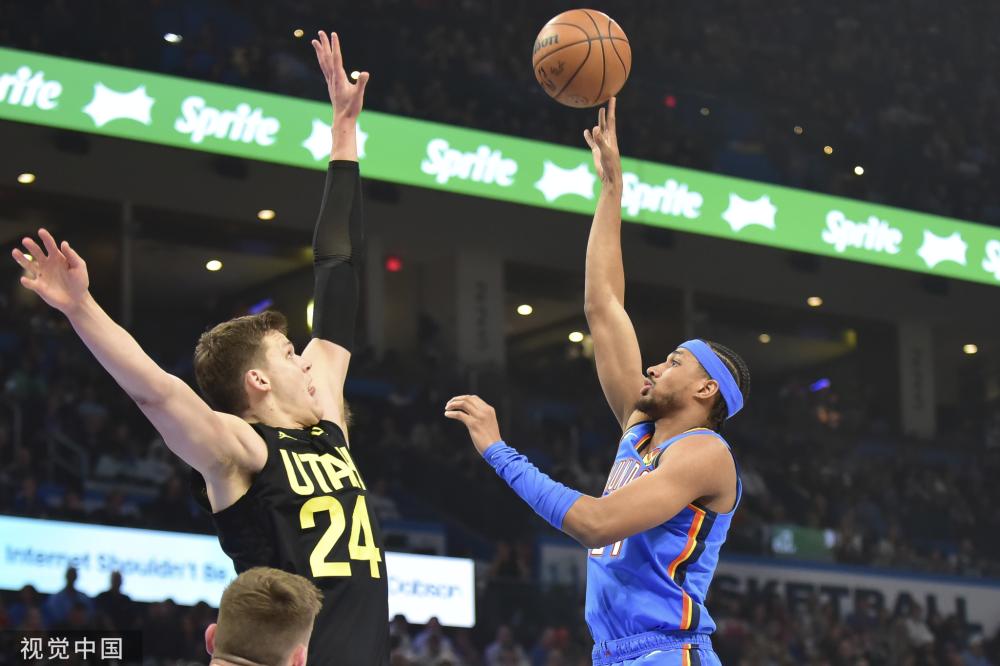 在与猛龙的 在与猛龙的